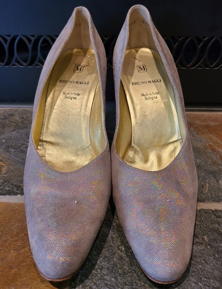 Bruno Magli Sparkly Iridescent Silver Rainbow High Heels Size 11 for Formal Wear